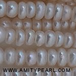 3989 centerdrilled pearl about 3.5-4mm.jpg